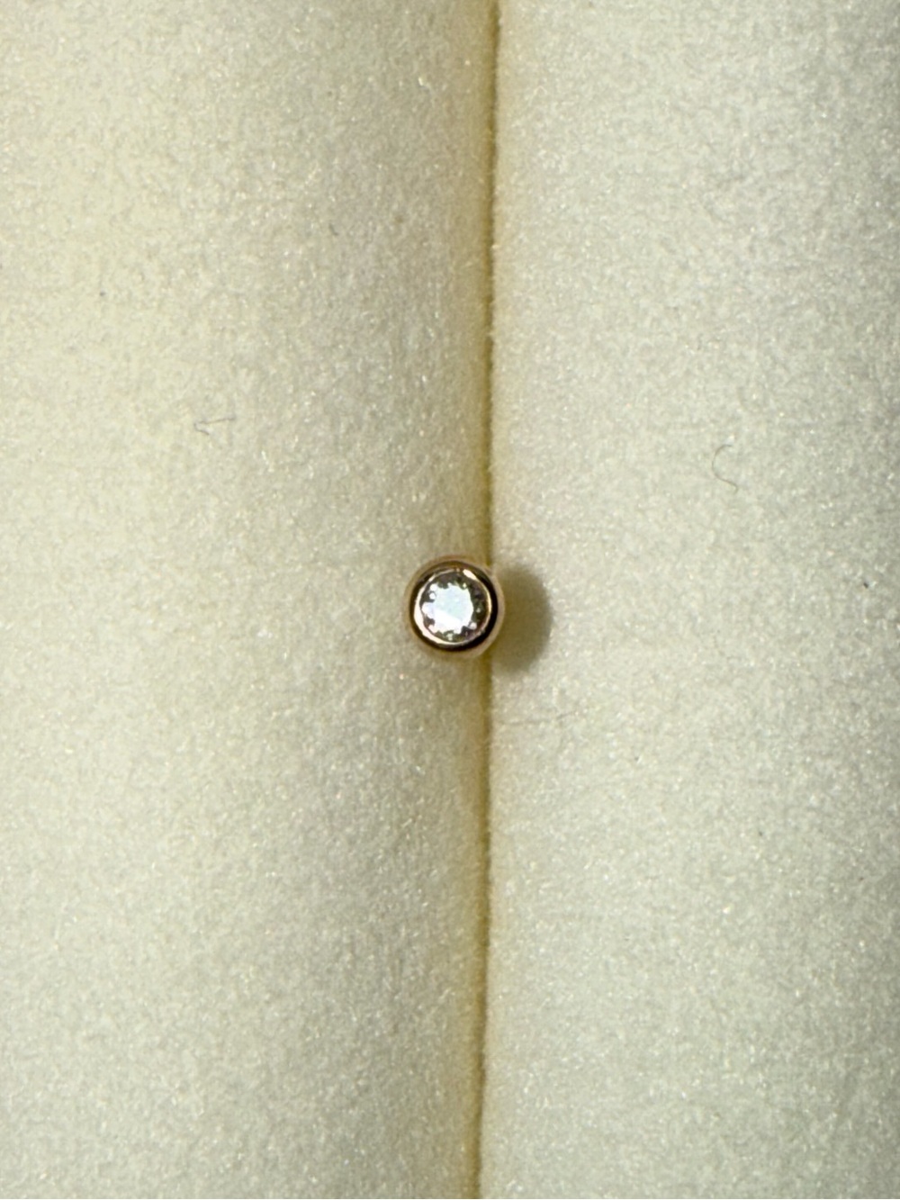 Mejuri Single Tiny Diamond Stud 10k Gold (butterfly back)